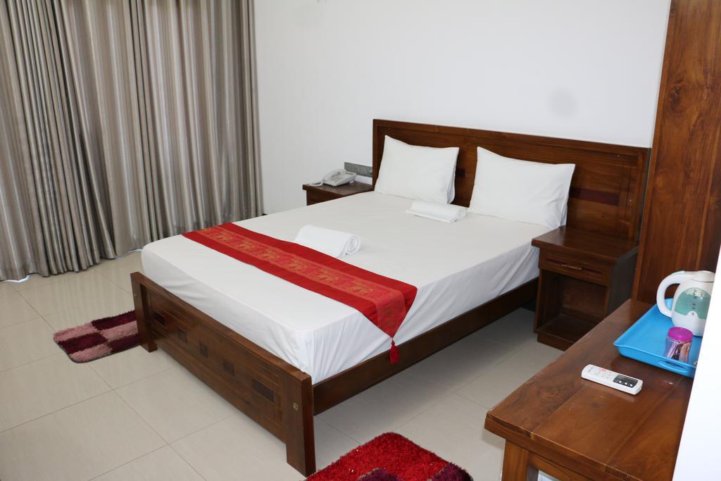 Us Hotel Jaffna Chambre photo