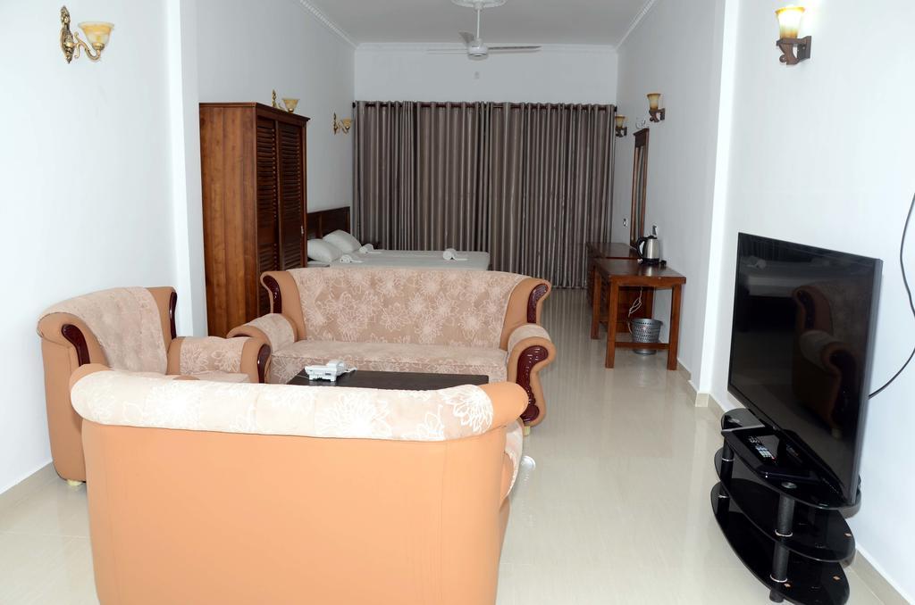 Us Hotel Jaffna Chambre photo