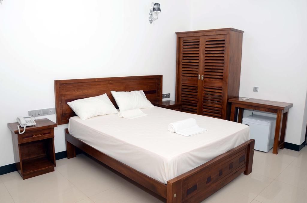Us Hotel Jaffna Chambre photo